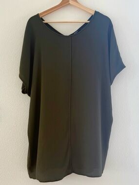 Olive Green Women’s V-Neck Short Sleeve Shift Dress